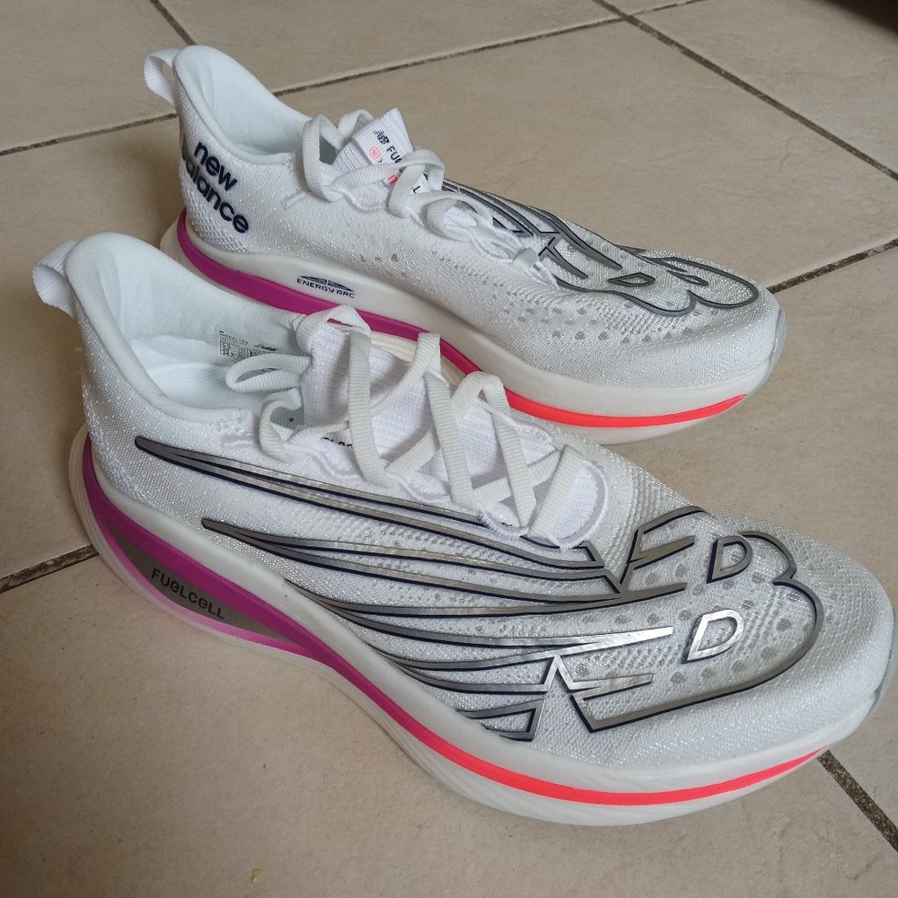 New balance FuelCell SuperComp Elite - Womens Size 7.5